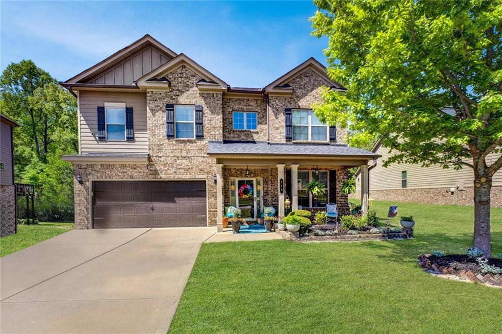 Photo one of 345 Piedmont Cir Covington GA 30016 | MLS 7572393F