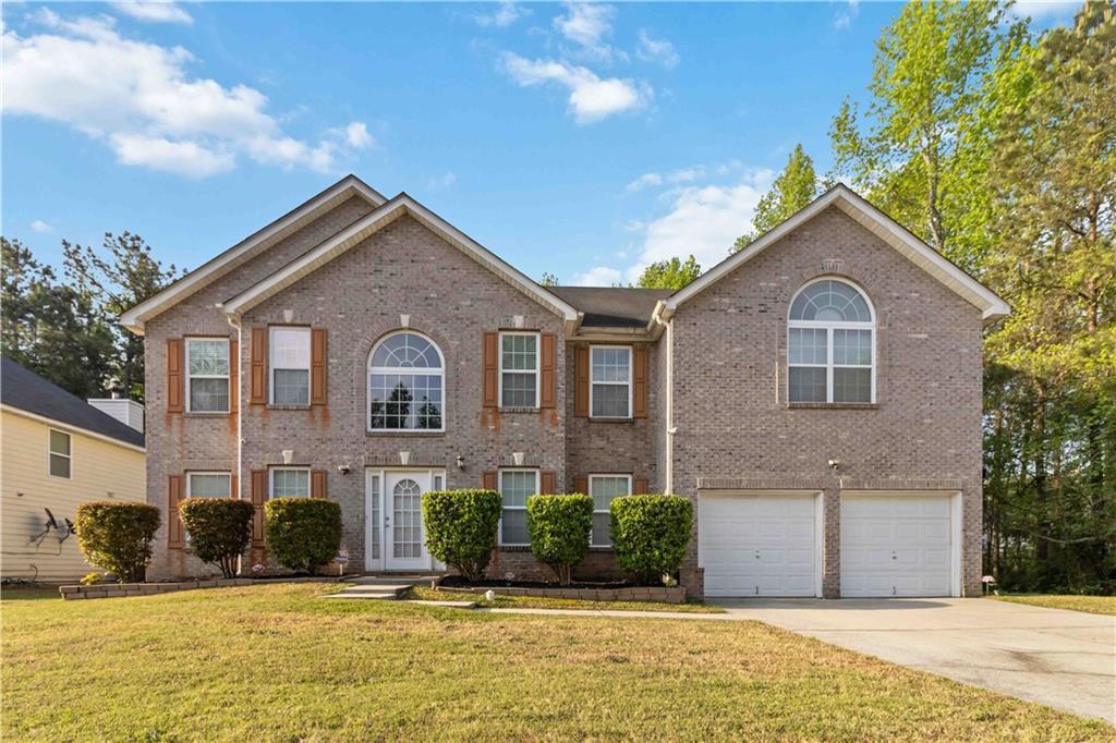 Photo one of 6252 Selborn Sw Dr Atlanta GA 30331 | MLS 7573156F