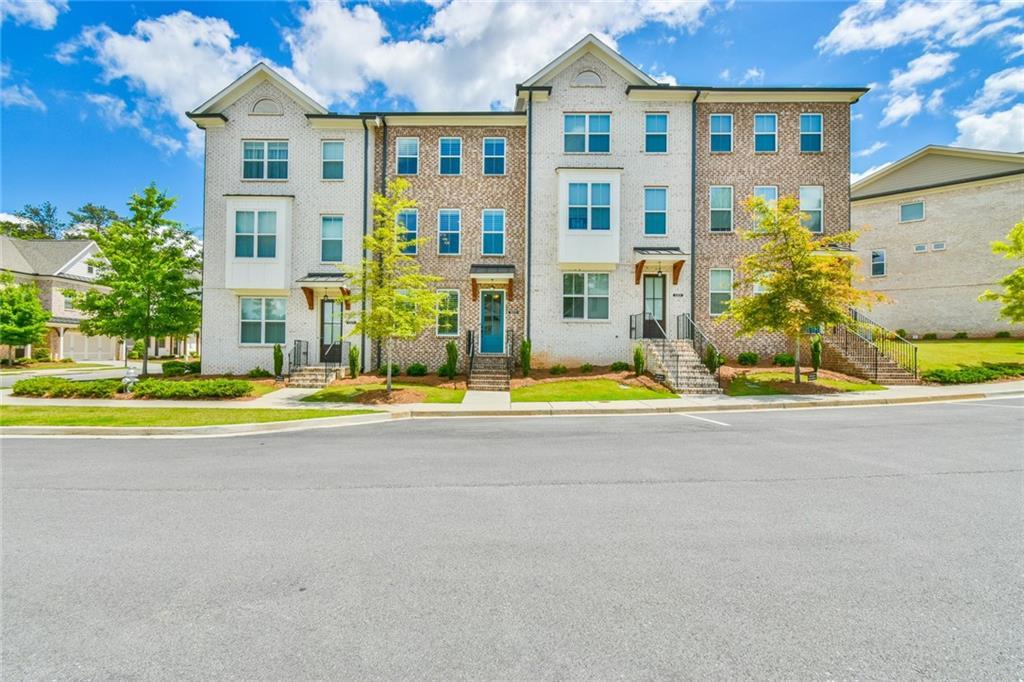 Photo one of 3313 Bartee Walk Suwanee GA 30024 | MLS 7573455F