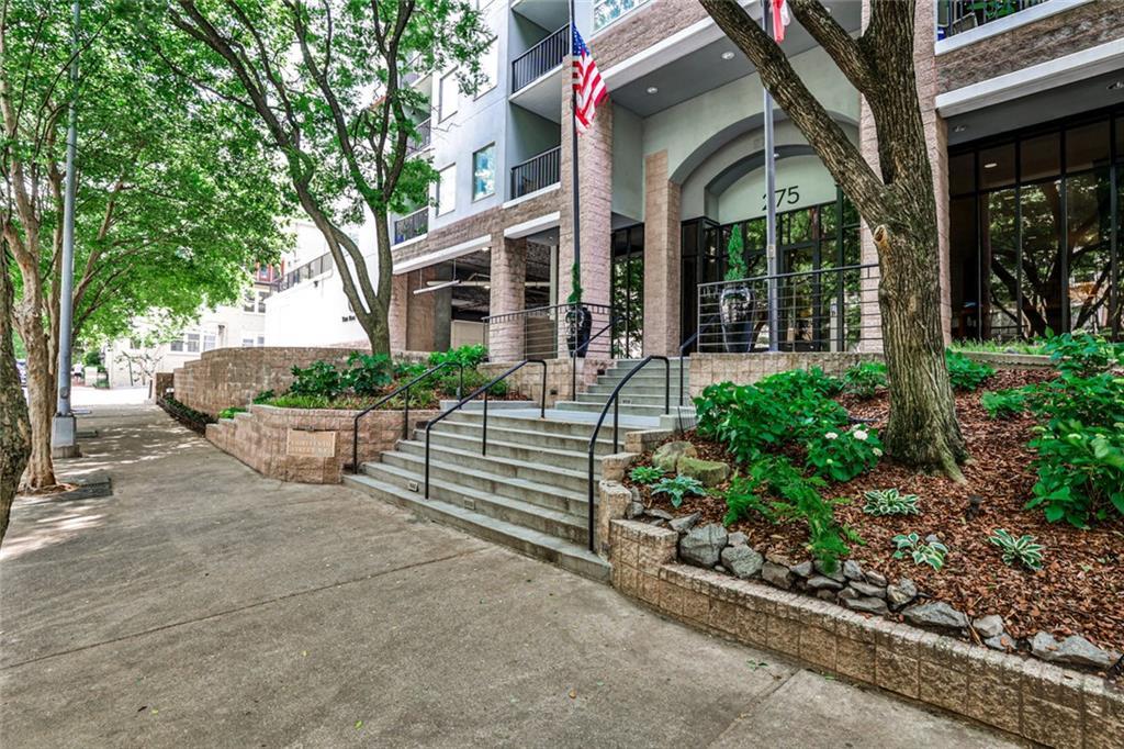 Photo one of 275 13Th Ne St # 605 Atlanta GA 30309 | MLS 7573468F