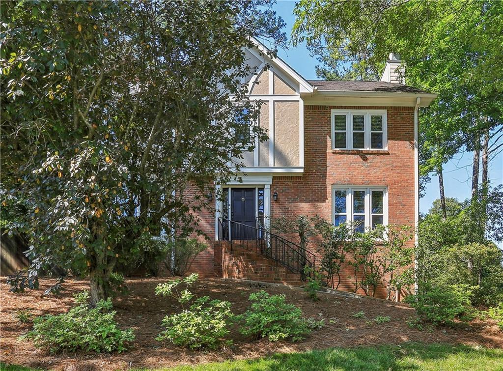 Photo one of 3298 Robinson Oaks Ne Way Marietta GA 30062 | MLS 7573817F