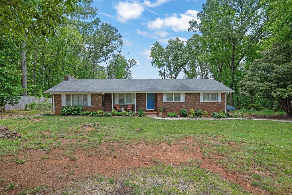 Photo one of 1192 Pathfinder Rd Marietta GA 30066 | MLS 7573825F