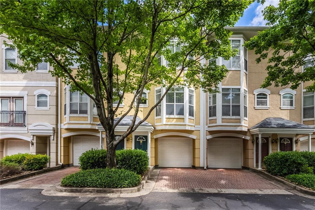 Photo one of 375 Highland Ne Ave # 913 Atlanta GA 30312 | MLS 7574441F