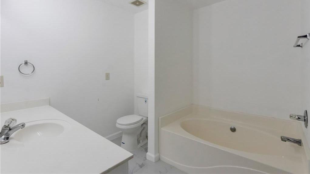 Photo #10