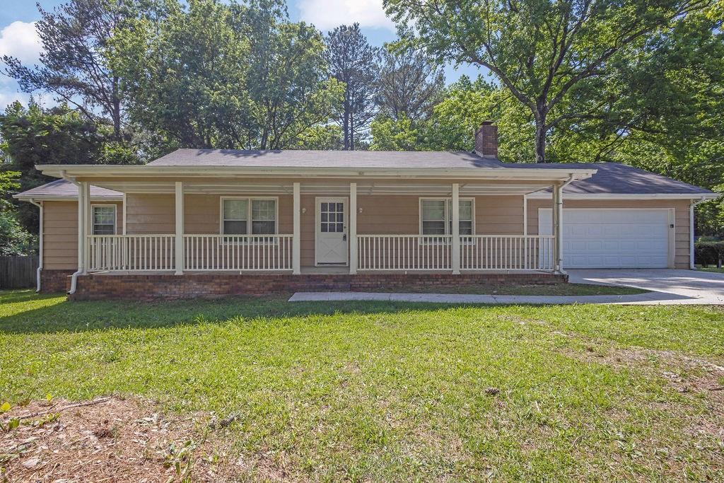Photo one of 1111 Louise Se Ct Conyers GA 30013 | MLS 7575932F