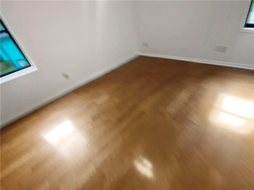 Photo #12