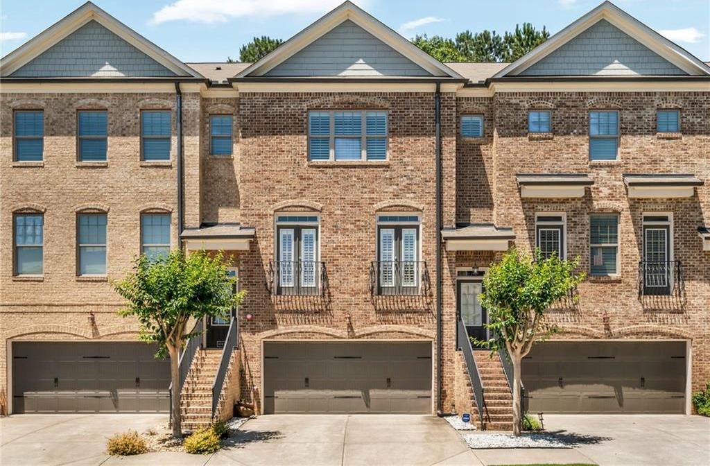 Photo one of 1547 Cambridge Pl Marietta GA 30062 | MLS 7579043F