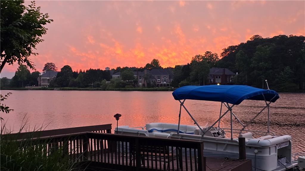 Photo one of 3800 Schooner Rdg Alpharetta GA 30005 | MLS 7579121F