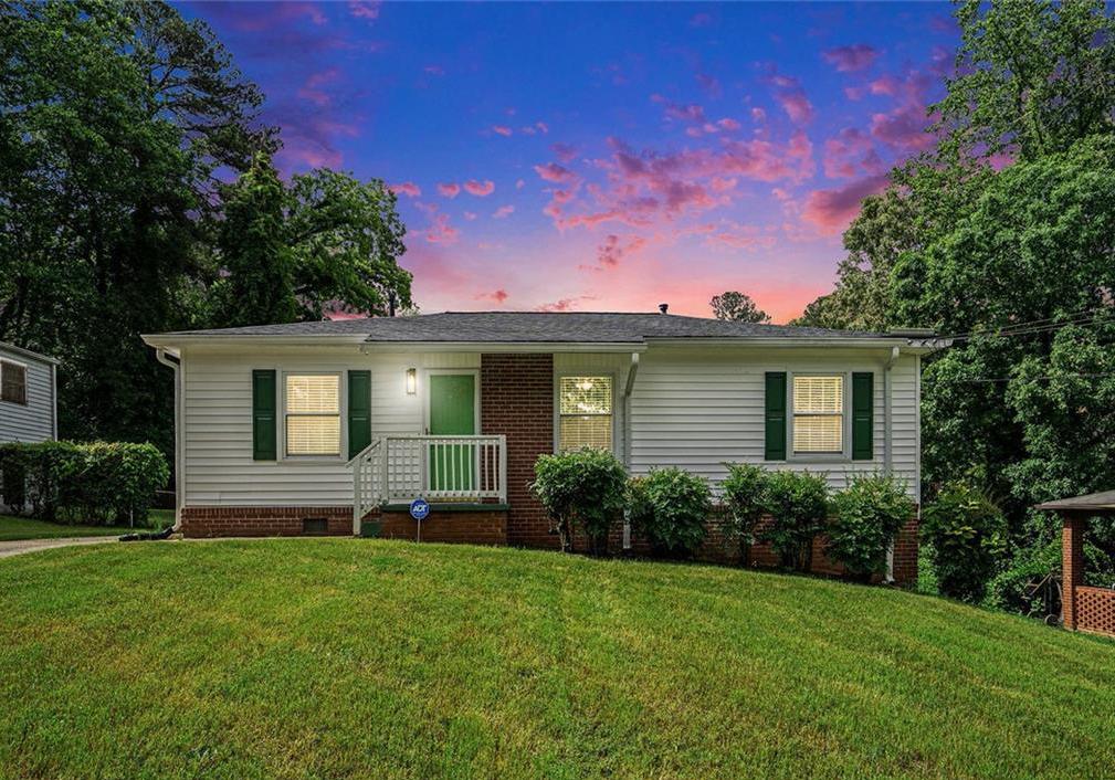 Photo one of 3650 Croft Nw Pl Atlanta GA 30331 | MLS 7579156F