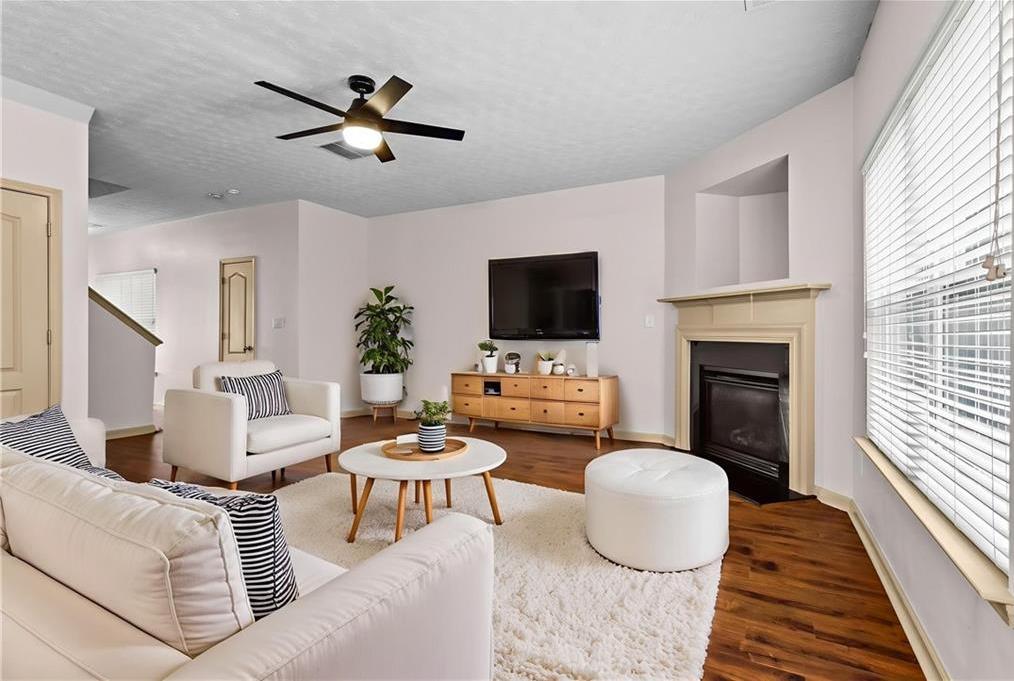 Photo one of 867 Crested Hawk Trl Sugar Hill GA 30518 | MLS 7579692F