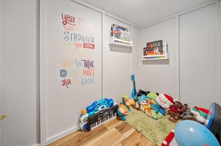 Photo #12