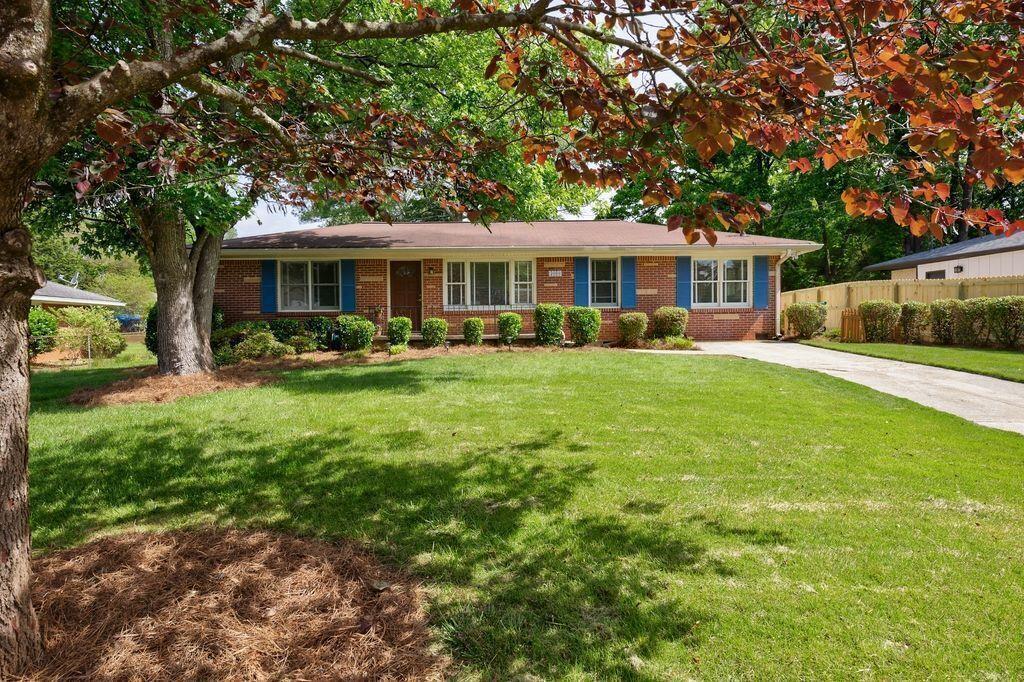Photo one of 3060 Wilson Rd Decatur GA 30033 | MLS 7580832F