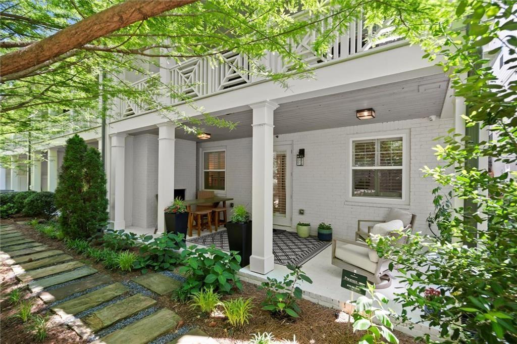 Photo one of 420 Banbury Xing Alpharetta GA 30009 | MLS 7591533F