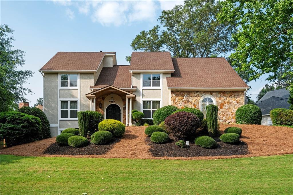 Photo one of 2917 Ashebrooke Ne Dr Marietta GA 30068 | MLS 7592869F