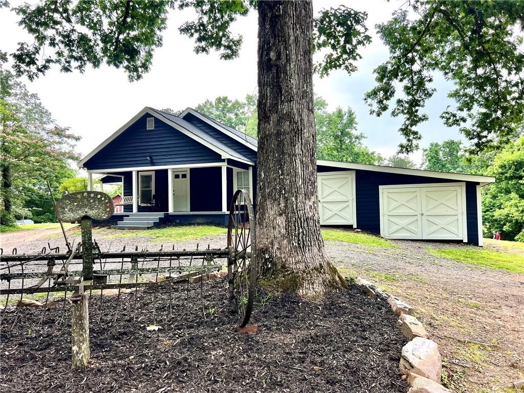 Photo one of 776 Green Dr Canton GA 30114 | MLS 7593016F