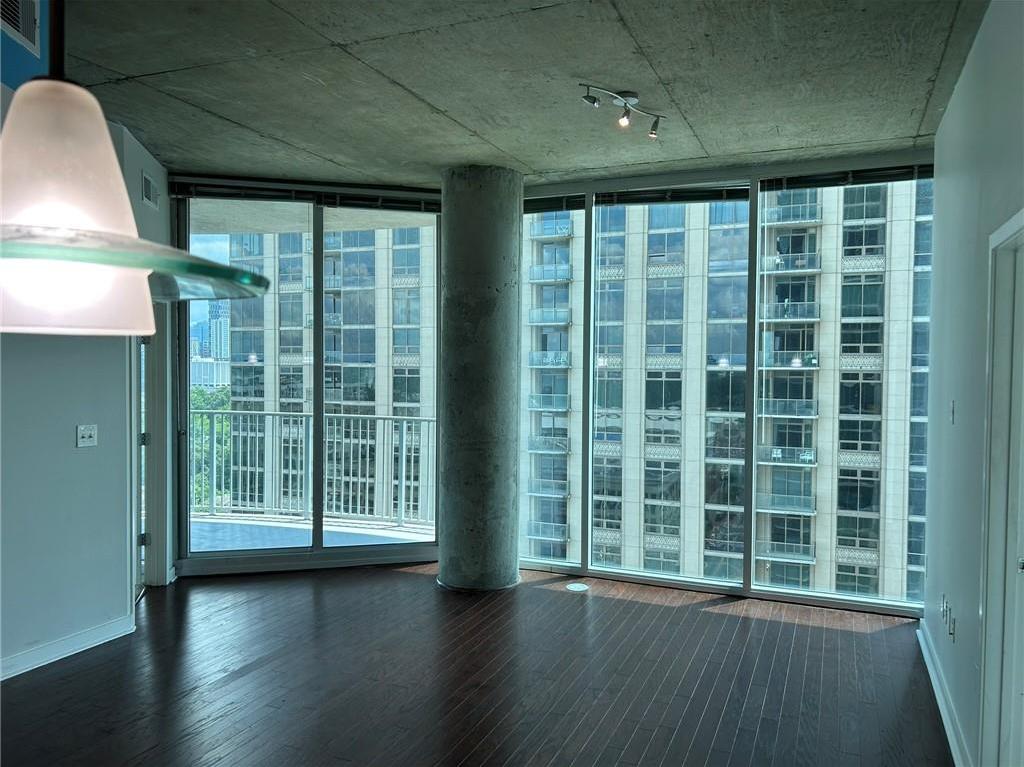 Photo #8