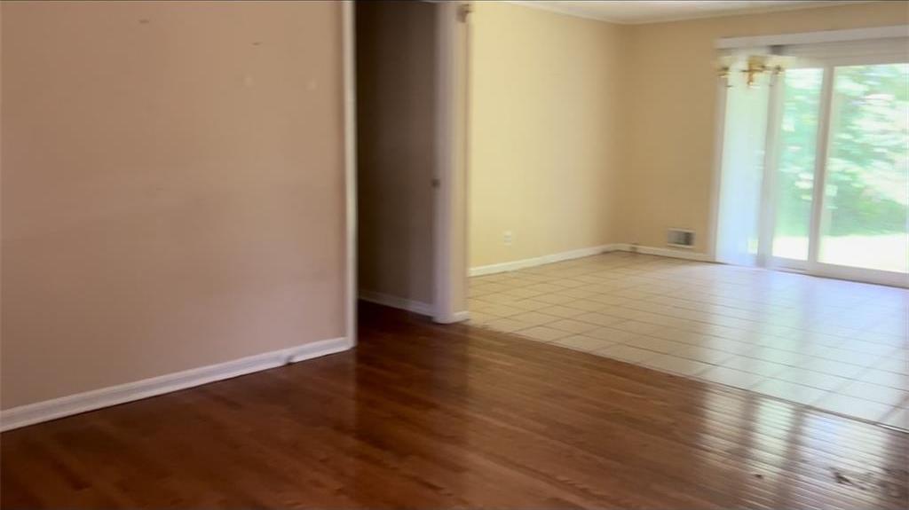 Photo #8