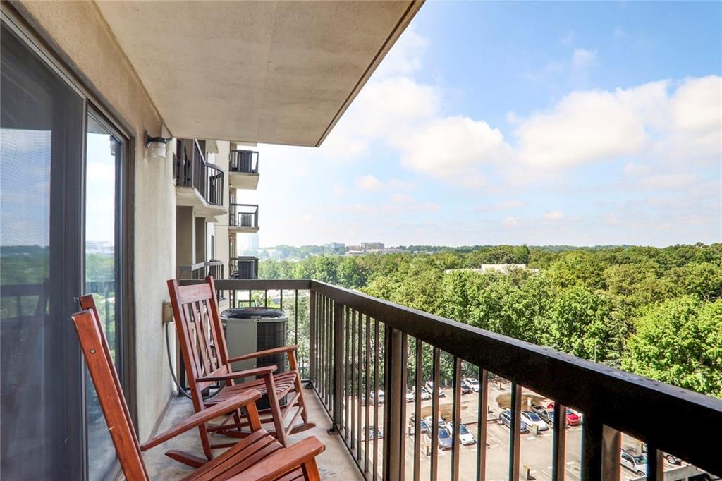 Photo one of 795 Hammond Dr # 1012 Atlanta GA 30328 | MLS 7604178F