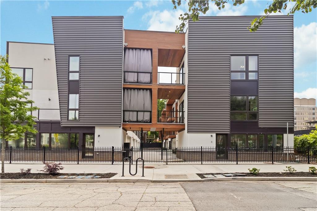 Photo one of 367 Parkway Ne Dr # 7 Atlanta GA 30312 | MLS 7605717F