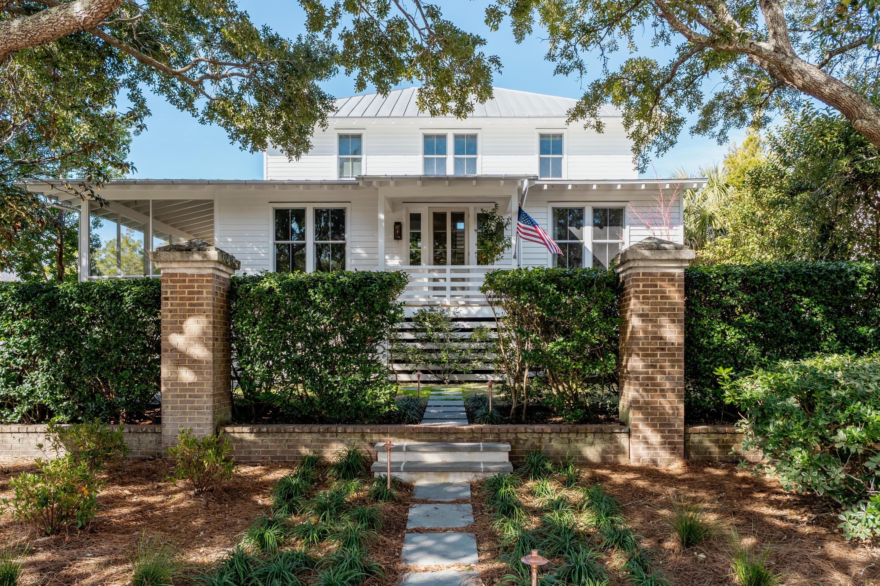 Photo one of 222 Haddrell St Mount Pleasant SC 29464 | MLS 25002560