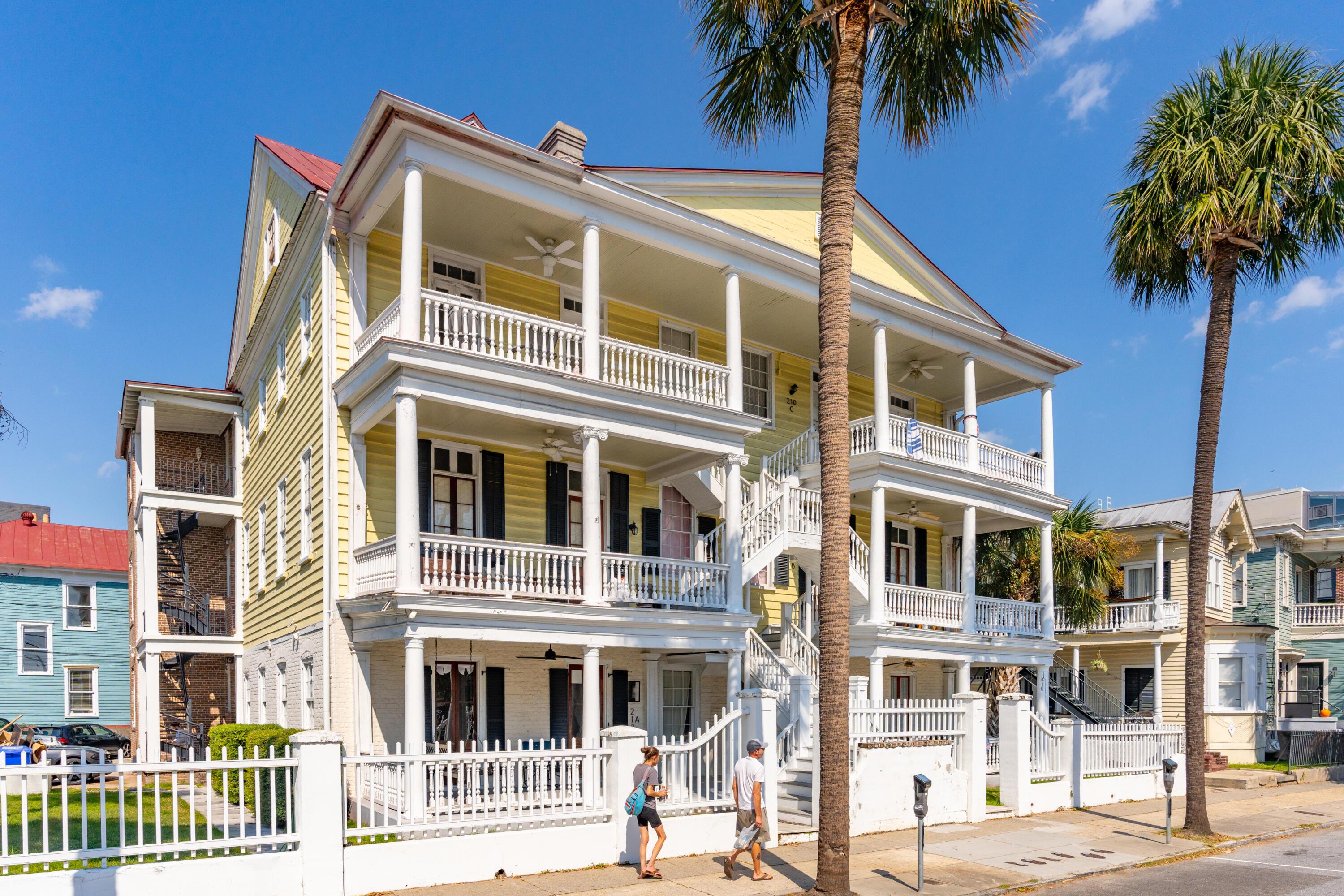 Photo one of 212 Calhoun Charleston SC 29401 | MLS 25003069