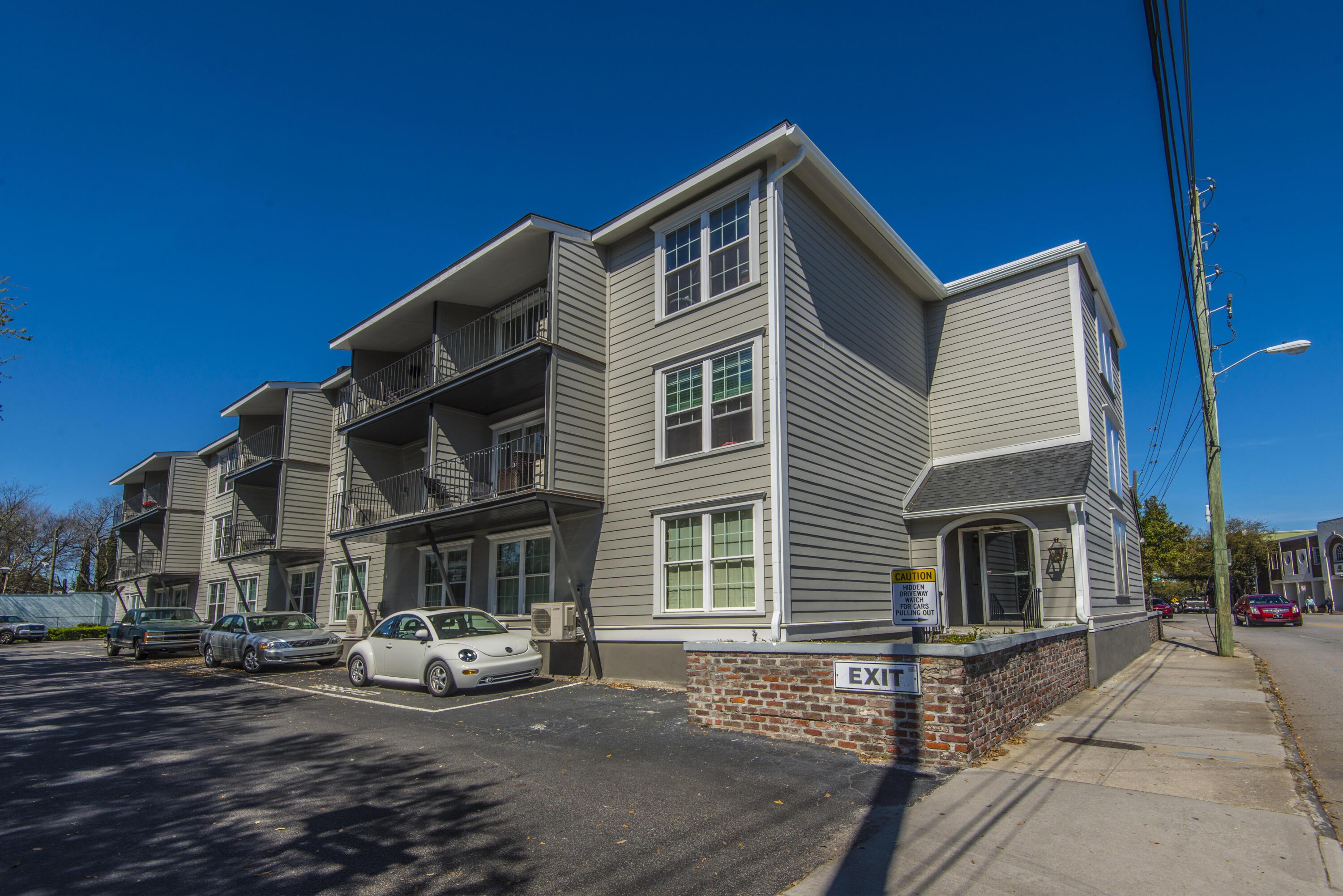 Photo one of 259 E Bay St # 1 C Charleston SC 29401 | MLS 25003784