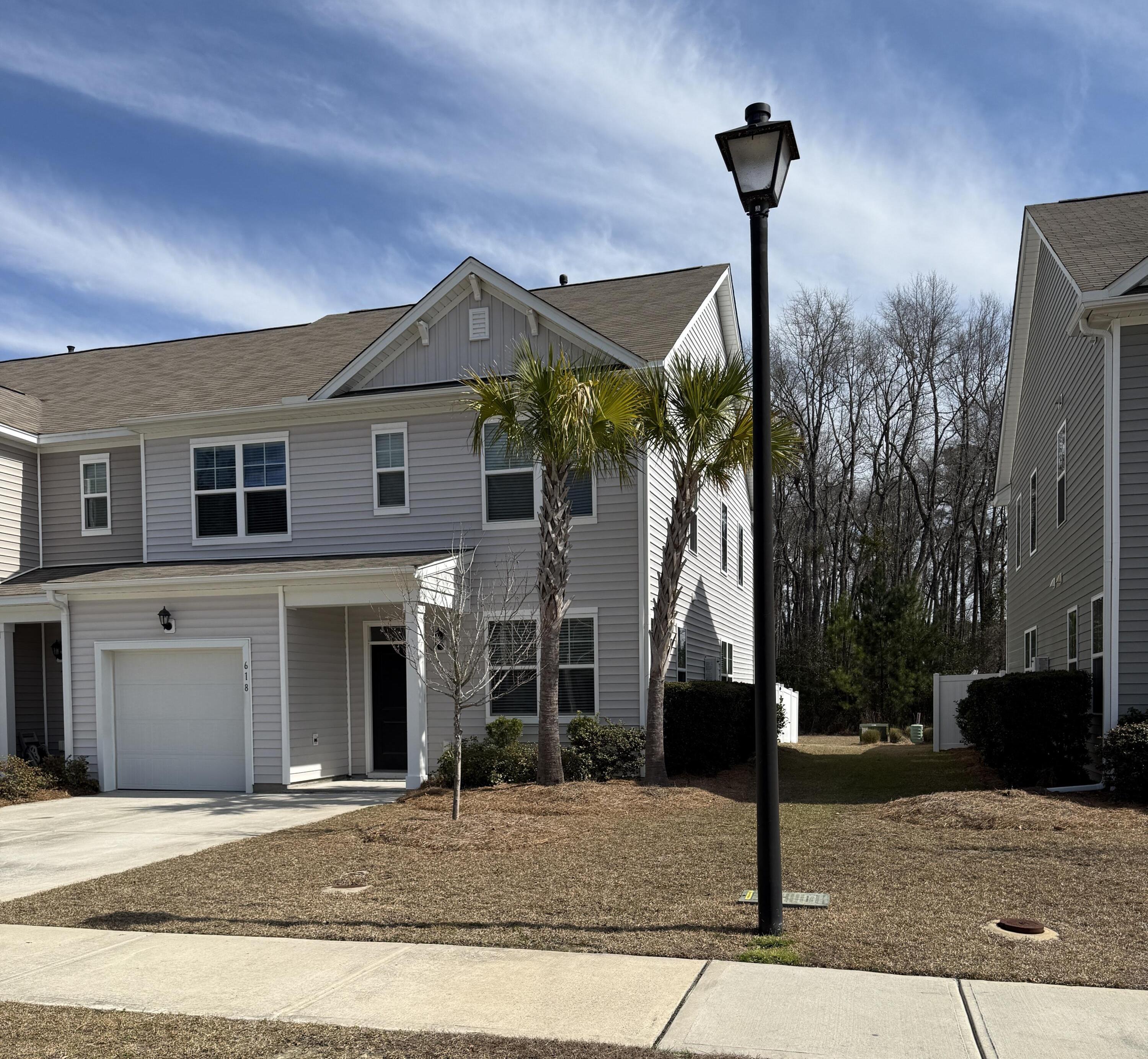 Photo one of 618 Hilchot Dr Summerville SC 29486 | MLS 25005016