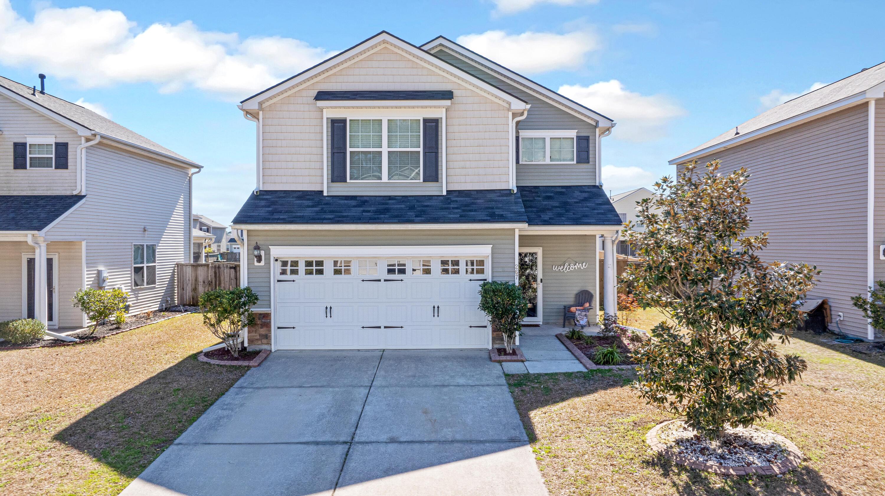 Photo one of 267 Cameron St Summerville SC 29486 | MLS 25006151