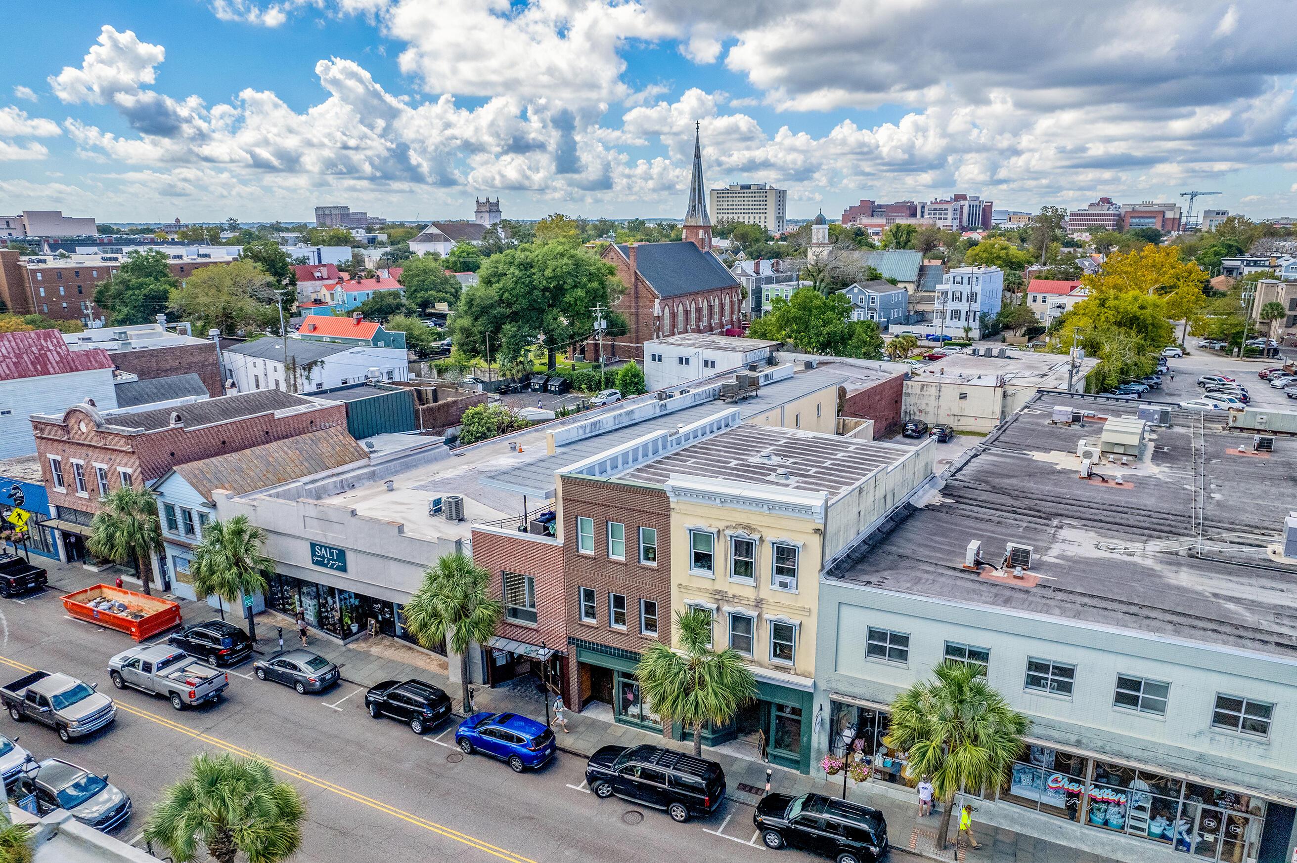 Photo one of 487 King St # 201 Charleston SC 29403 | MLS 25006761