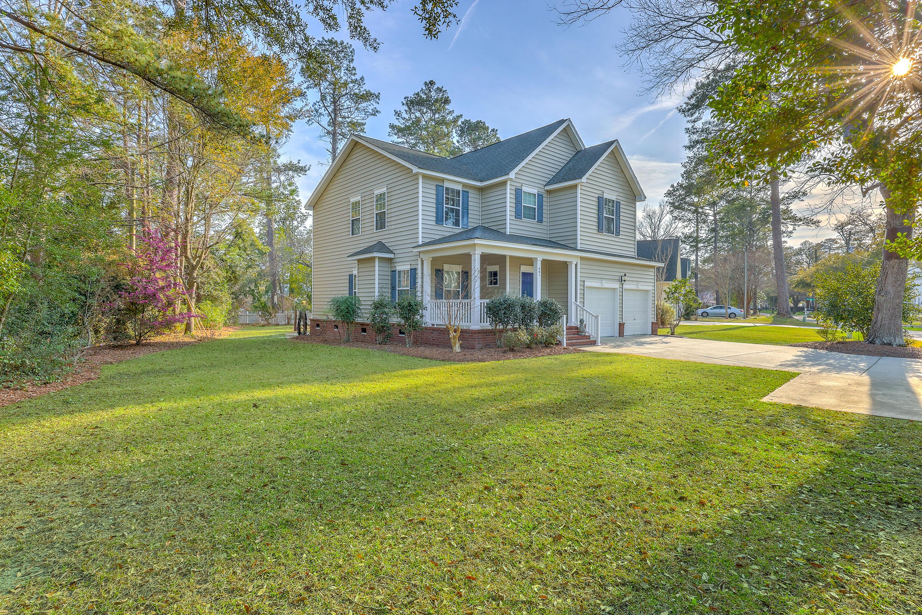 Photo one of 401 Waring St Summerville SC 29483 | MLS 25007118