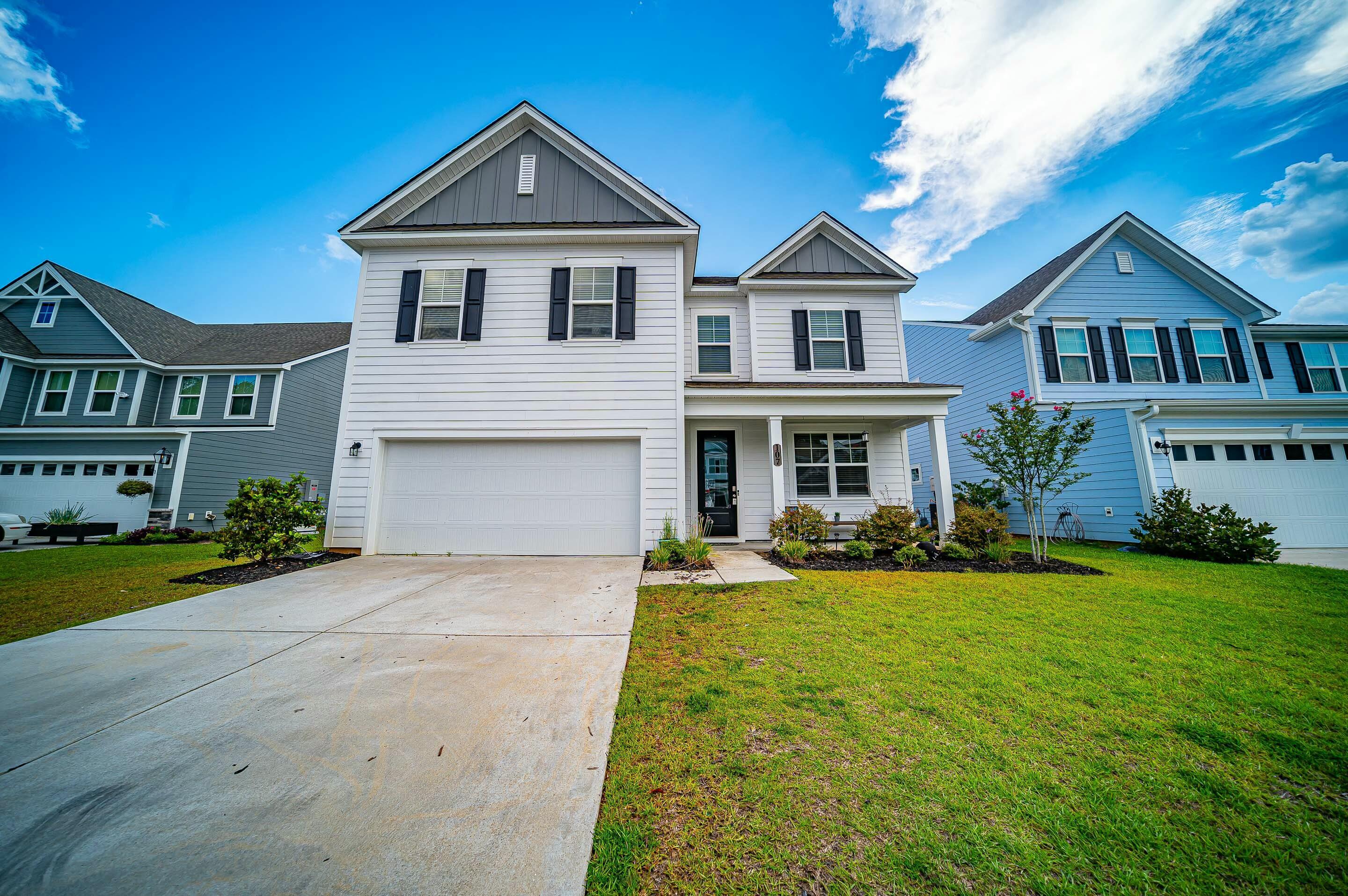 Photo one of 107 Goose Rd Summerville SC 29483 | MLS 25007626