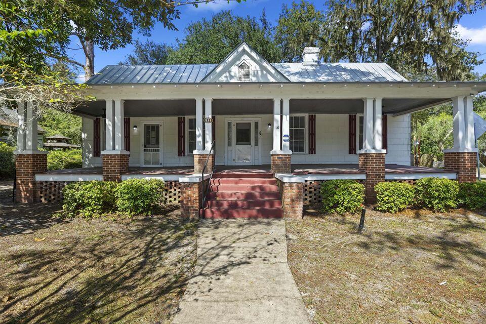 Photo one of 311 Black St Walterboro SC 29488 | MLS 25008597