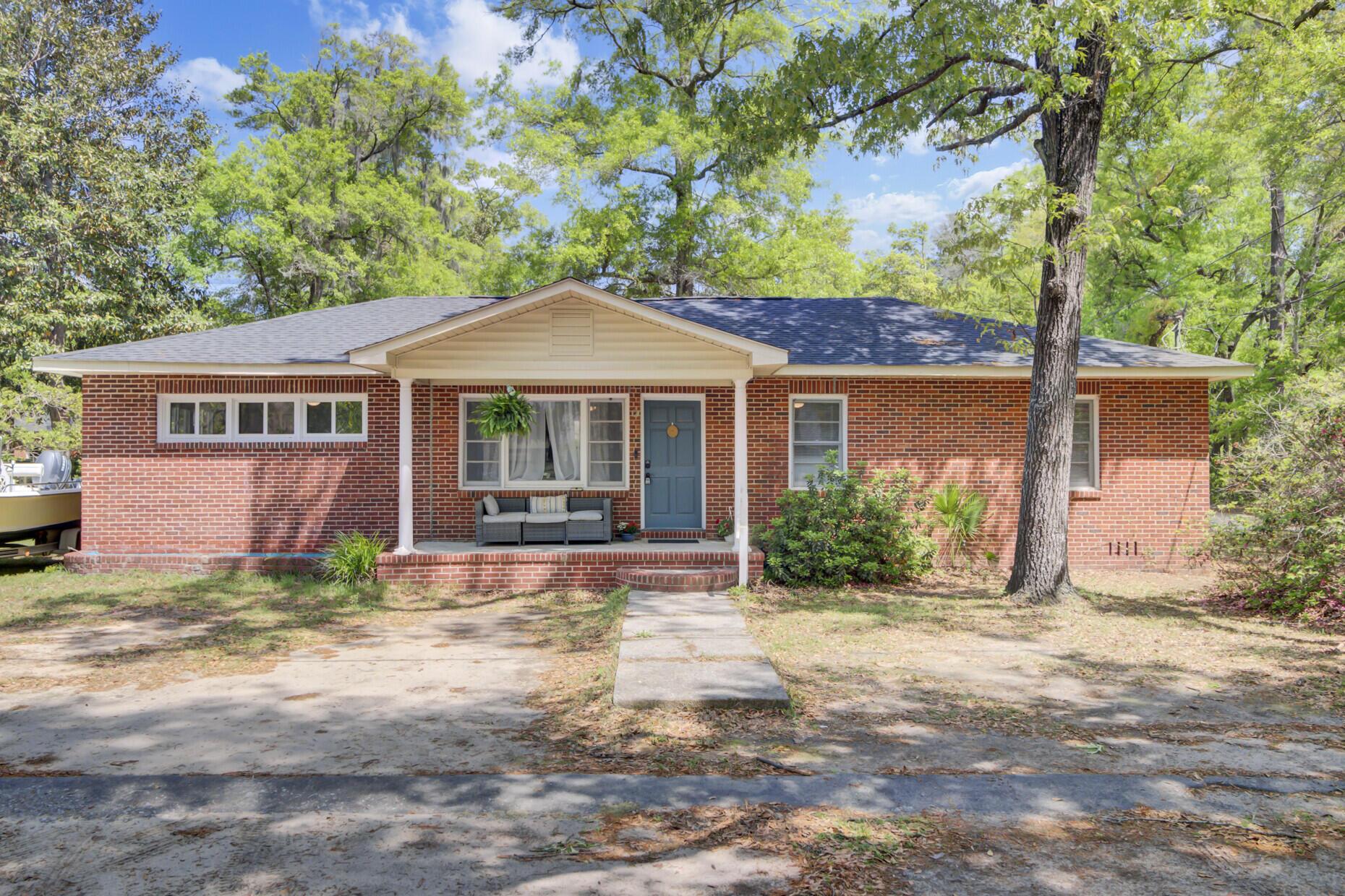 Photo one of 237 Cypress Dr Walterboro SC 29488 | MLS 25009993