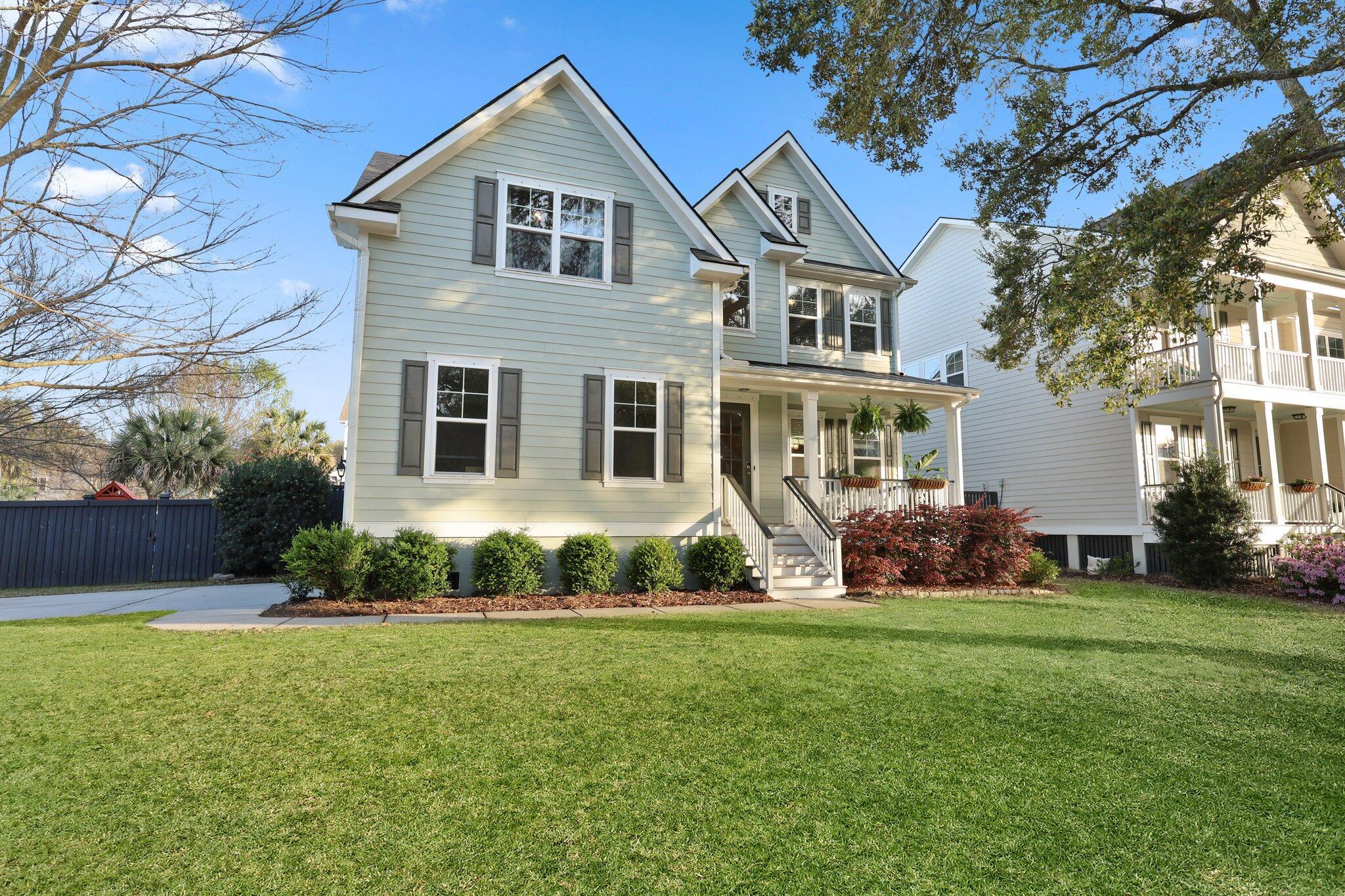Photo one of 2292 Skyler Dr Mount Pleasant SC 29466 | MLS 25010078