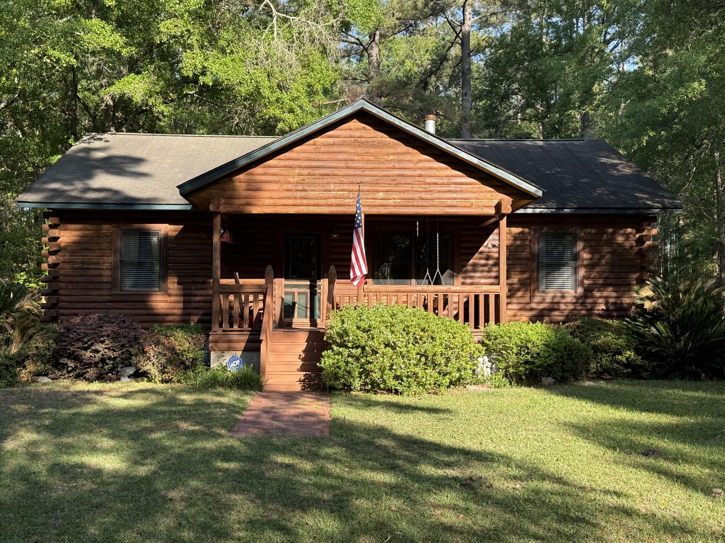 Photo one of 1020 Welles Ln Walterboro SC 29488 | MLS 25010665