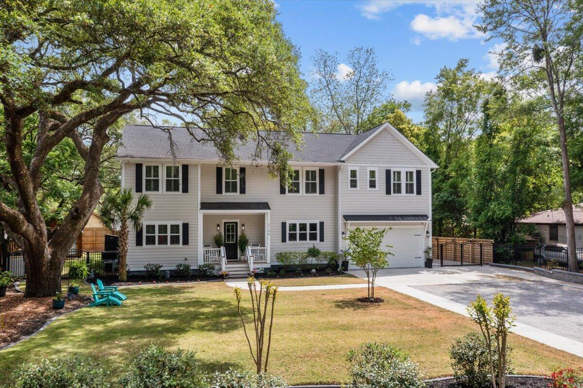 Photo one of 2159 Parkway Dr Charleston SC 29412 | MLS 25011350