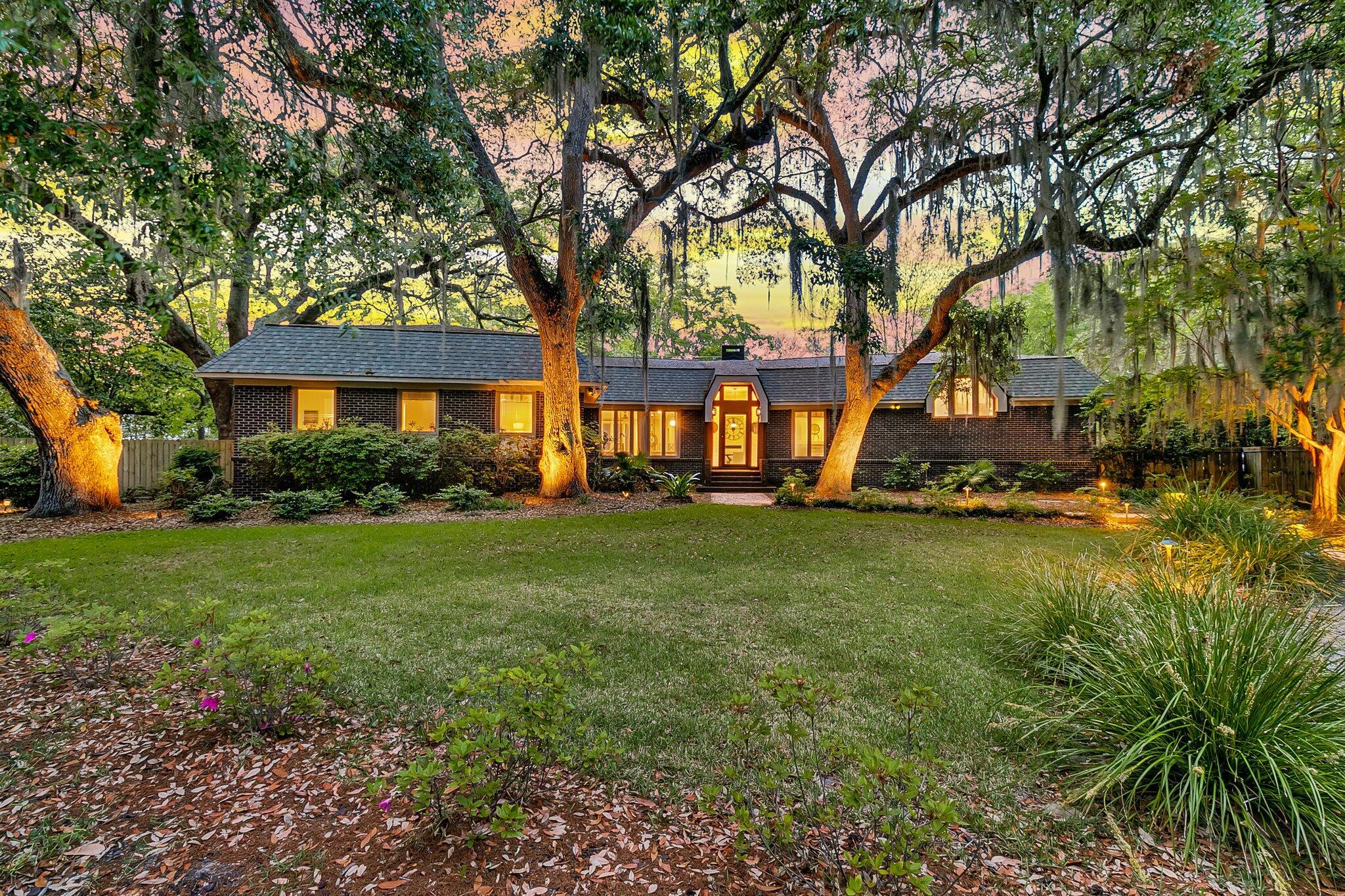 Photo one of 521 Pelzer Dr Mount Pleasant SC 29464 | MLS 25011332