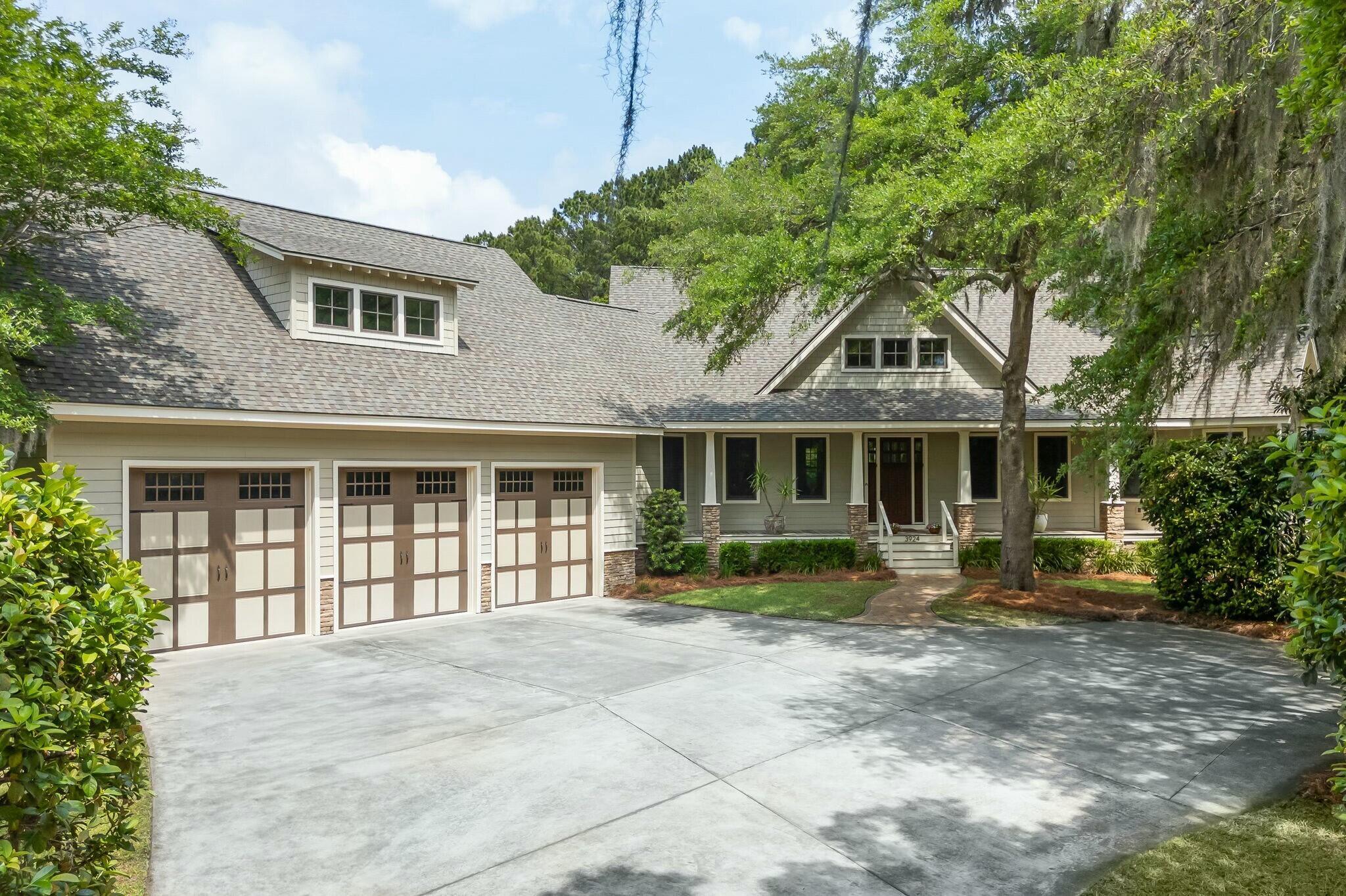 Photo one of 3924 Regal Oak Ln Johns Island SC 29455 | MLS 25011485