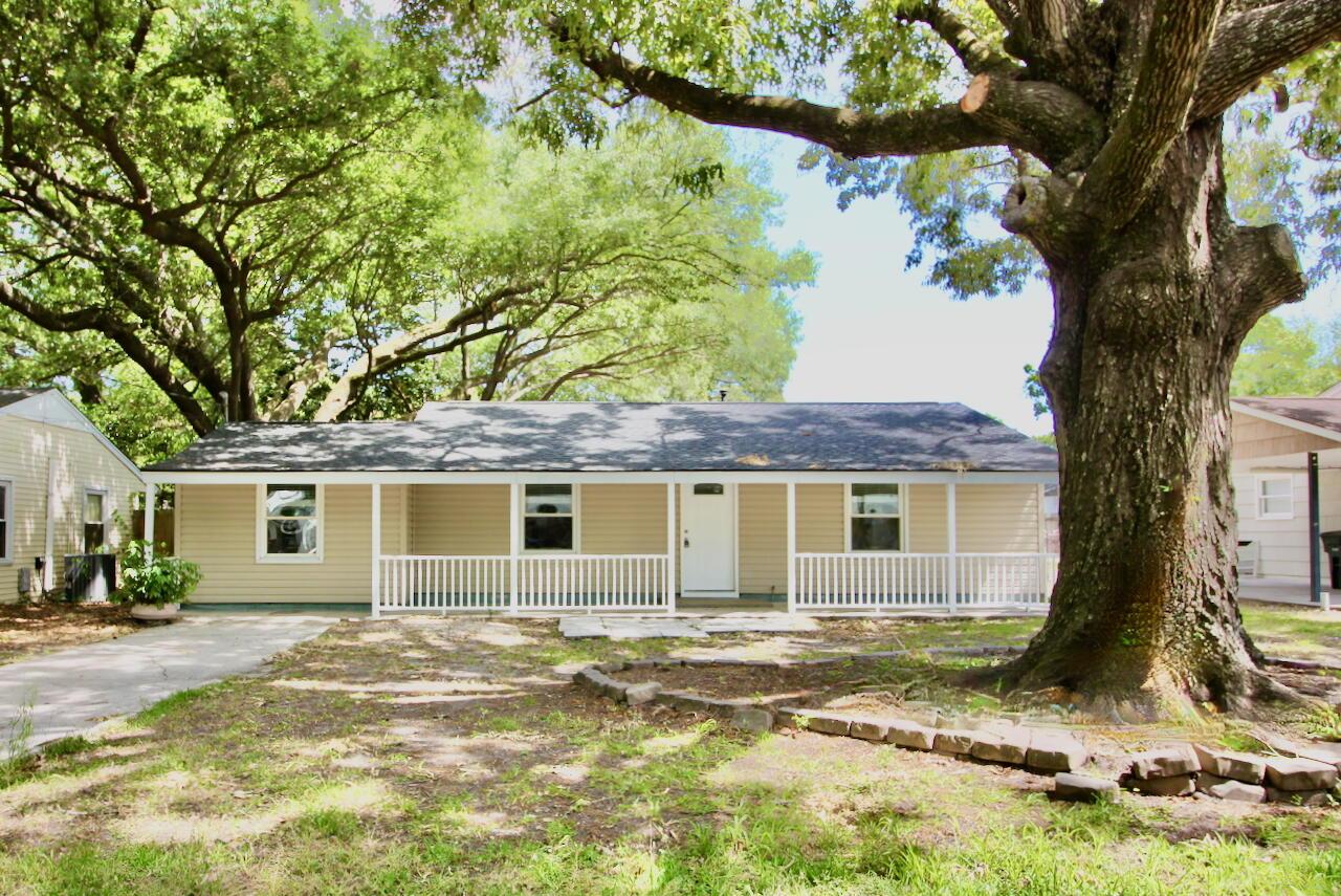 Photo one of 1232 Hawthorne Cir Hanahan SC 29410 | MLS 25012440