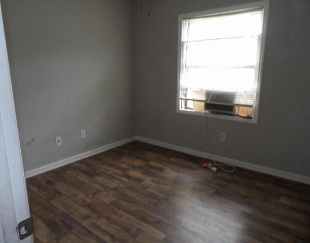 Photo #8