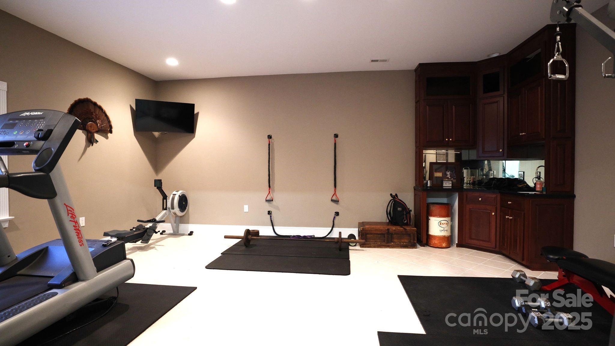 Photo #10