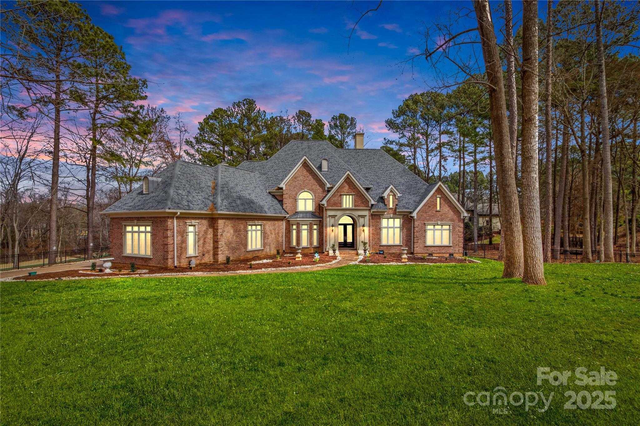 Photo one of 130 Stonewall Beach Ln Mooresville NC 28117 | MLS 4186202