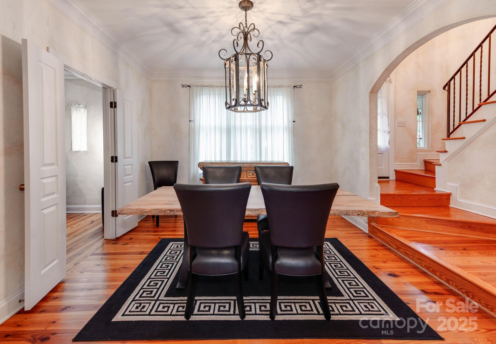 Photo one of 501 River Oaks Ln Charlotte NC 28226 | MLS 4192085