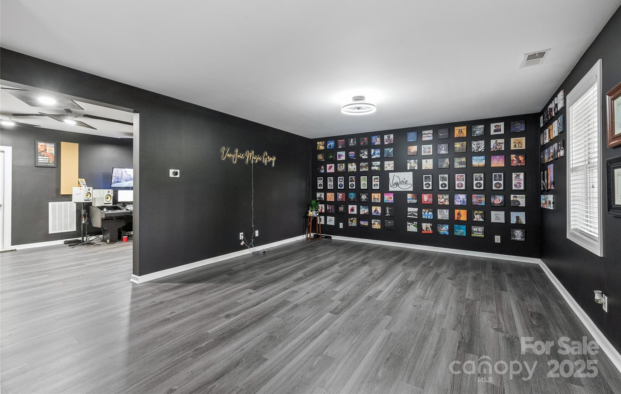 Photo #36
