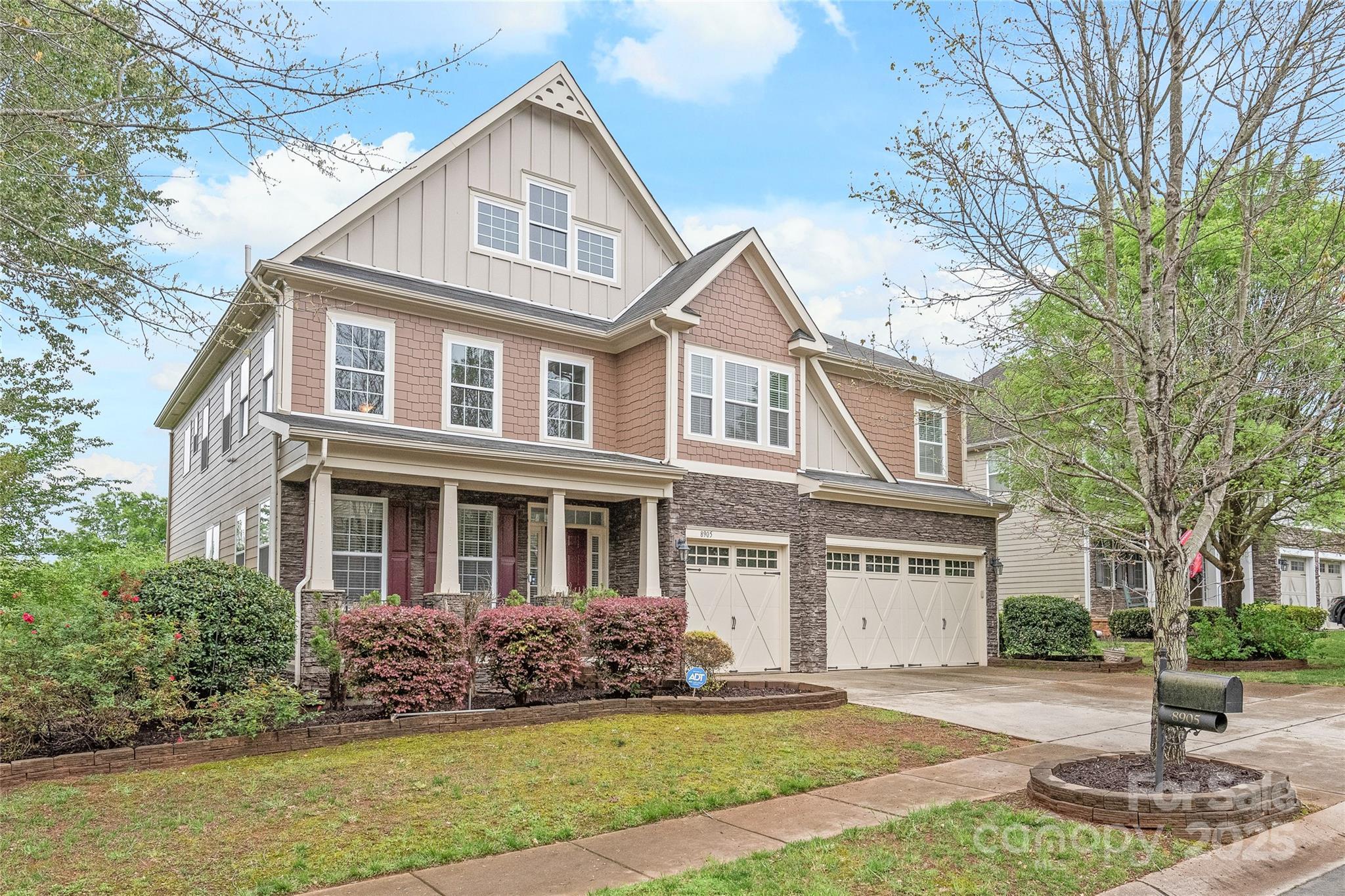 Photo one of 8905 Valleymoon Ln Charlotte NC 28214 | MLS 4199406