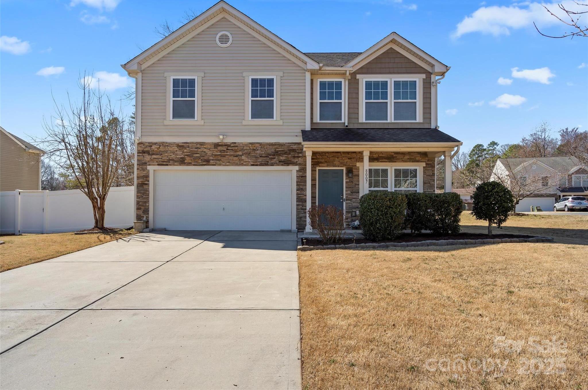 Photo one of 8007 April Ln Matthews NC 28104 | MLS 4199532