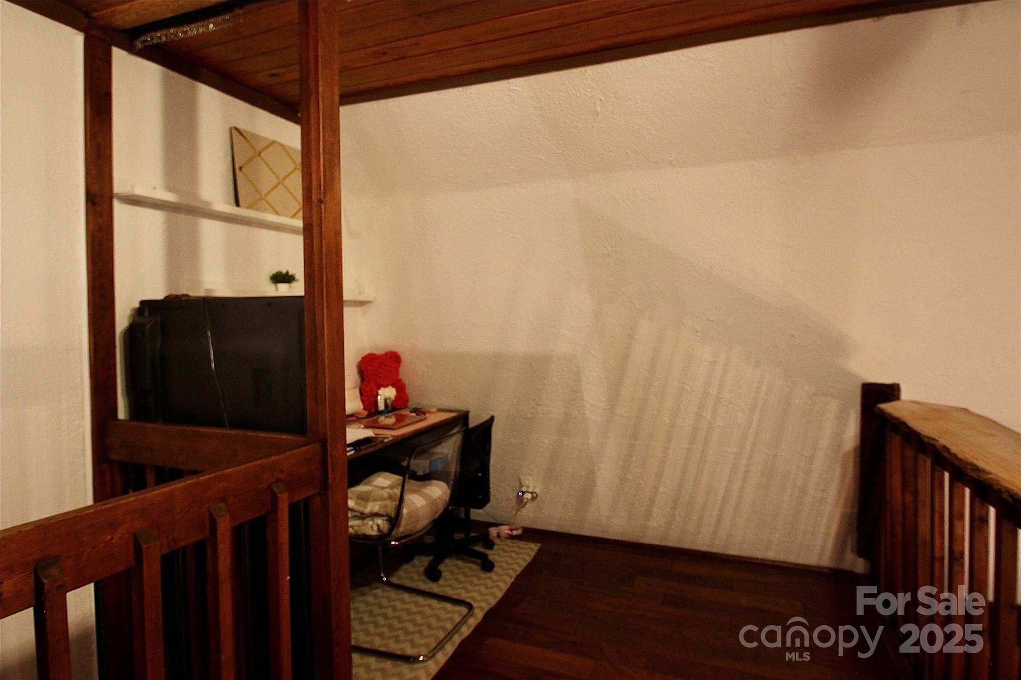 Photo #37