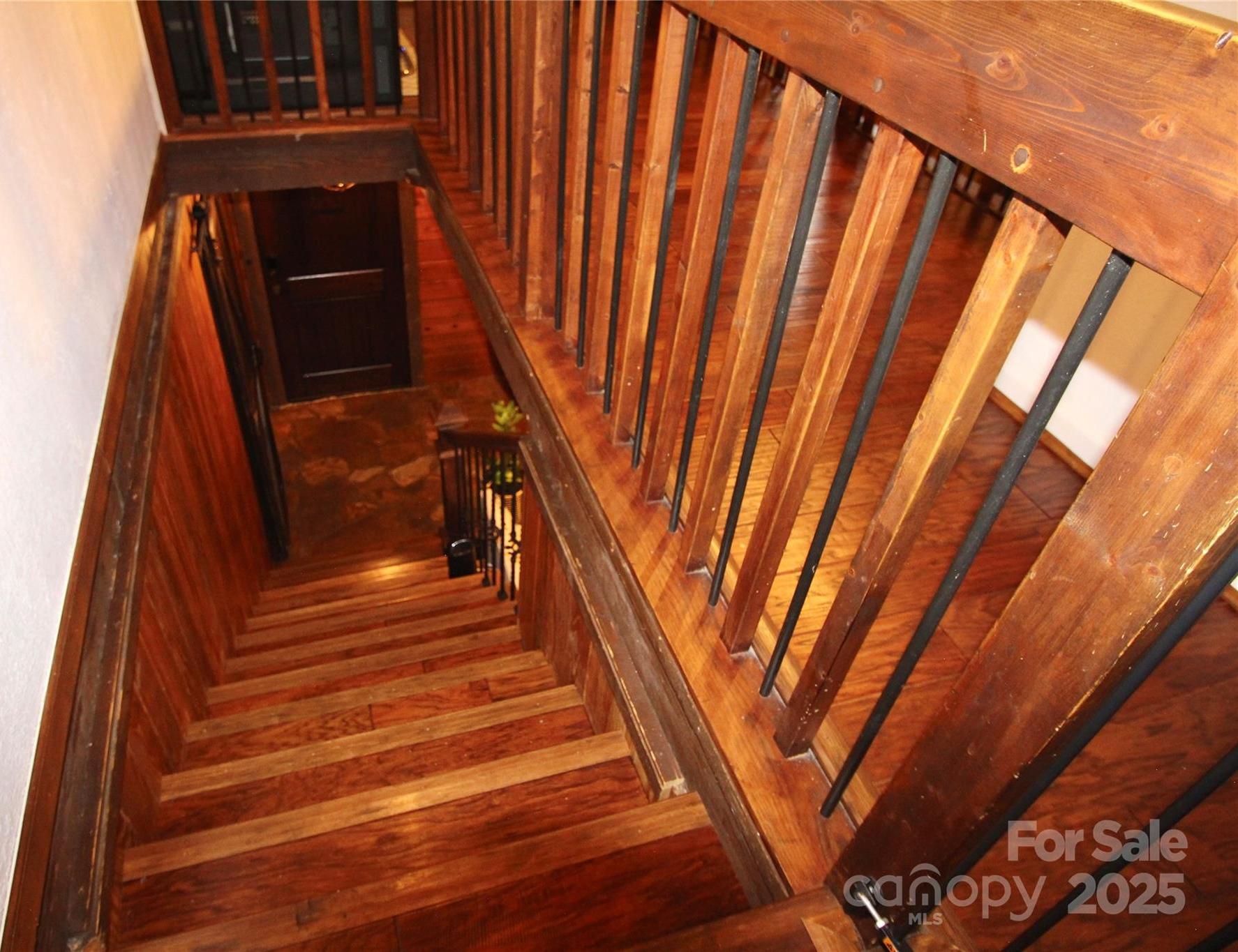 Photo #33