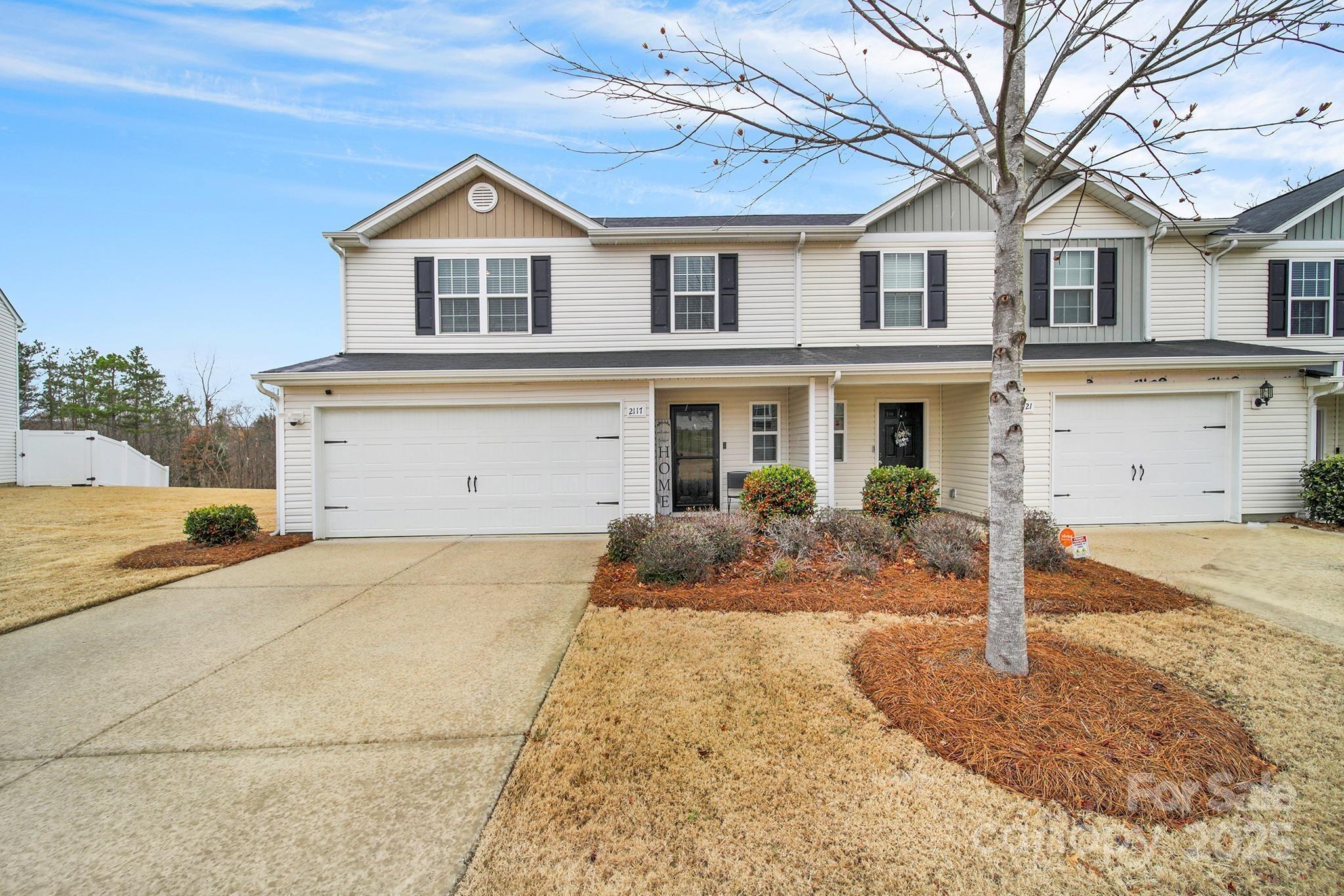 Photo one of 2117 Talbert Ct Charlotte NC 28214 | MLS 4203110