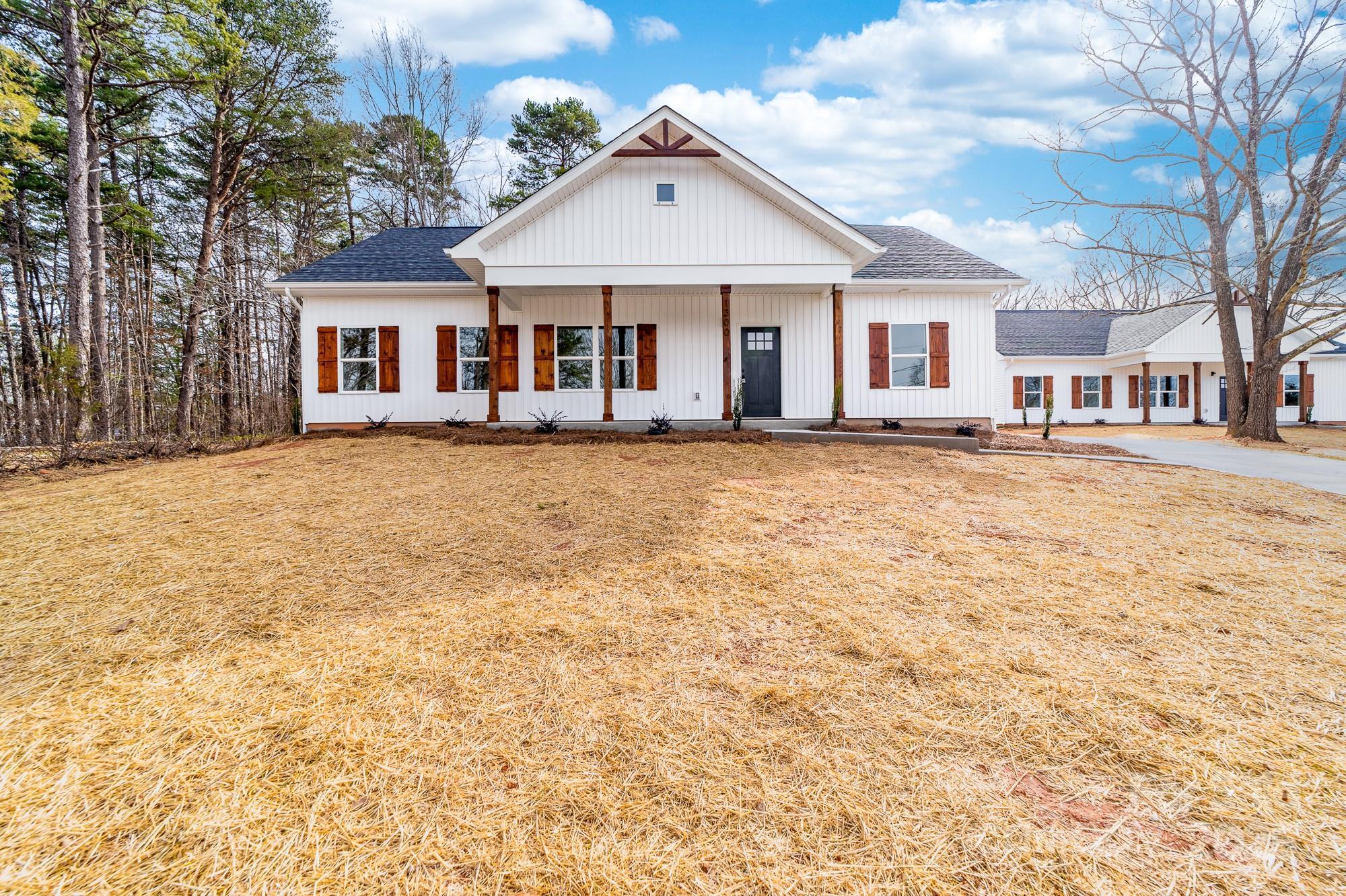 Photo one of 1300 Eddie St Gastonia NC 28054 | MLS 4203364